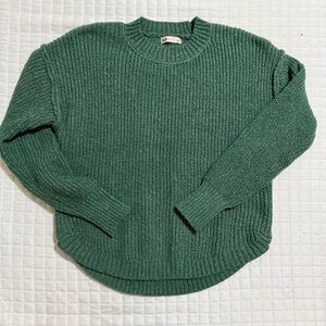SO Women's Forest Green Crew Neck Sweater